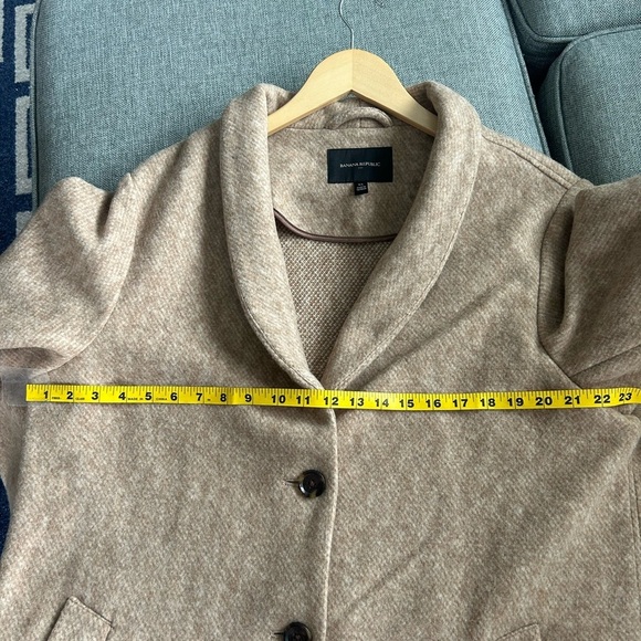 Banana Republic Classic Beige Trench Shawl Collar Coat - Picture 7 of 8